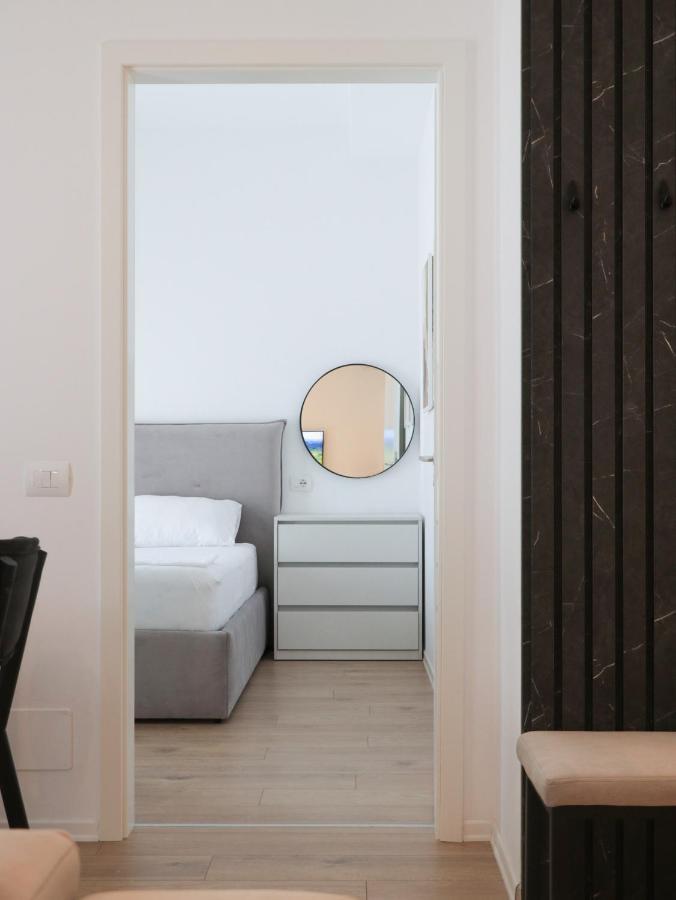 Luxury Rooftop 23 Bed & Breakfast Tiranë Ngoại thất bức ảnh